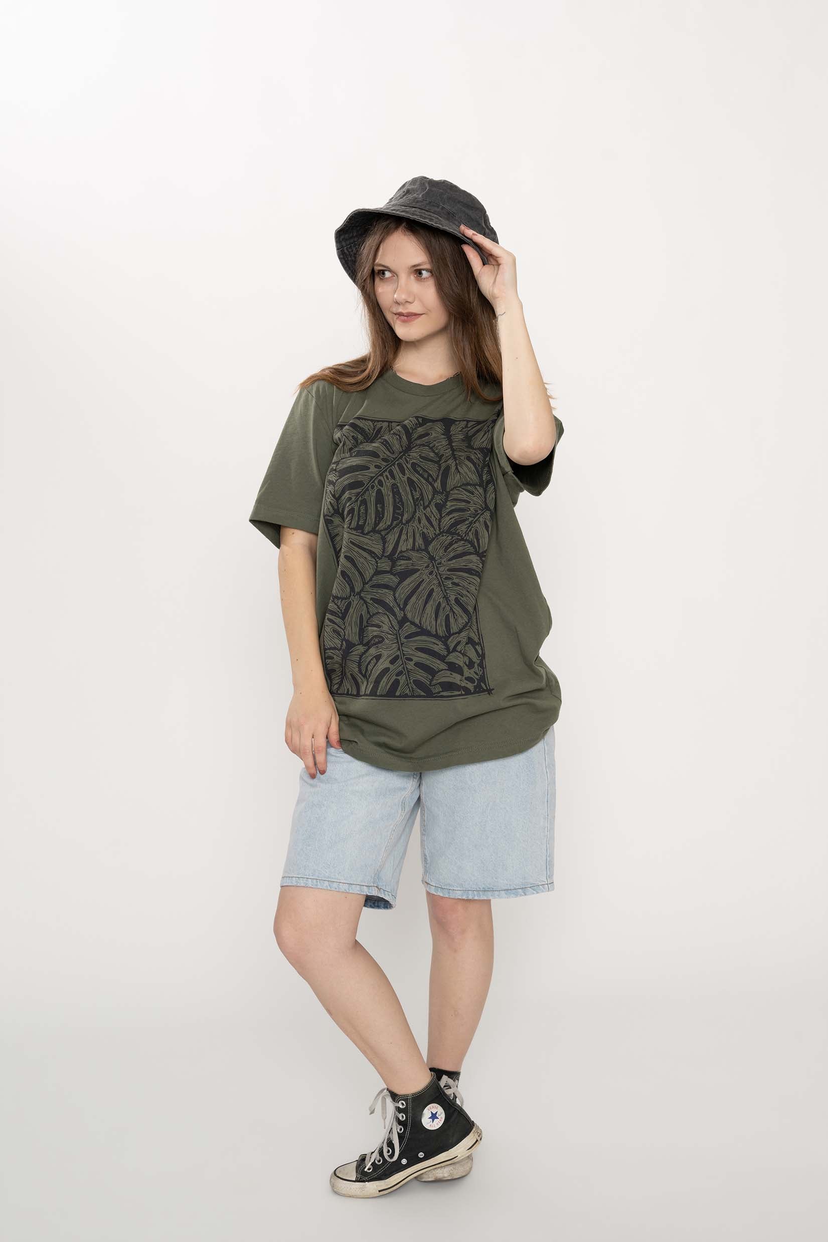 Monstera T-Shirt